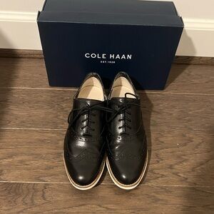 Cole Haan Black and Cream Women's Oxfords